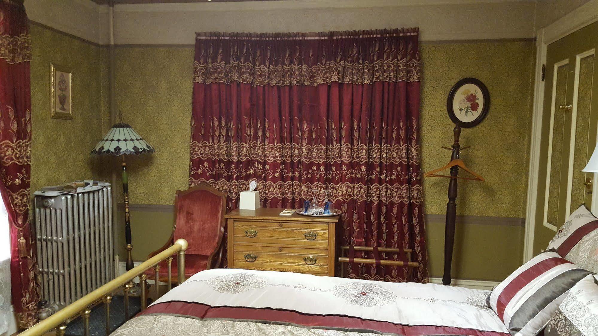 Holidae House Bed & Breakfast Бетел Екстер'єр фото